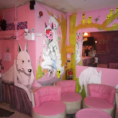 Wild & Wandering Backpacker Hostel & Bar Haad Rin Exteriör bild